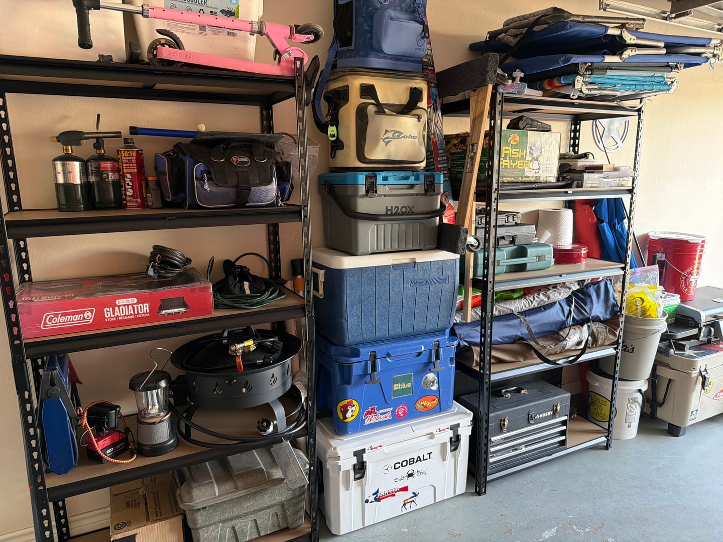 Customer photo review of Reibii 5-Tier Storage Shelving Units, 2020 lbs Adjustable Steel Garage Shelving Racks for Bedroom Kitchen Closet