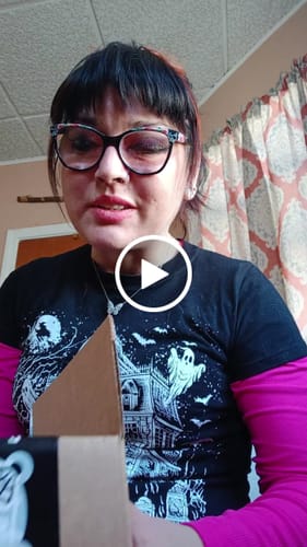 Customer video review of Batties Plush Pendant Blind Box