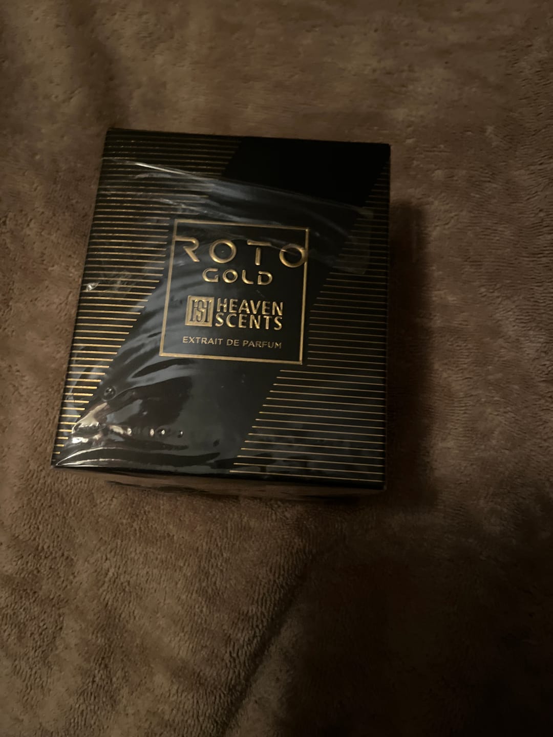 Customer photo review of Roto Gold Perfume 100ml Extrait De Parfum, By Heaven Scents