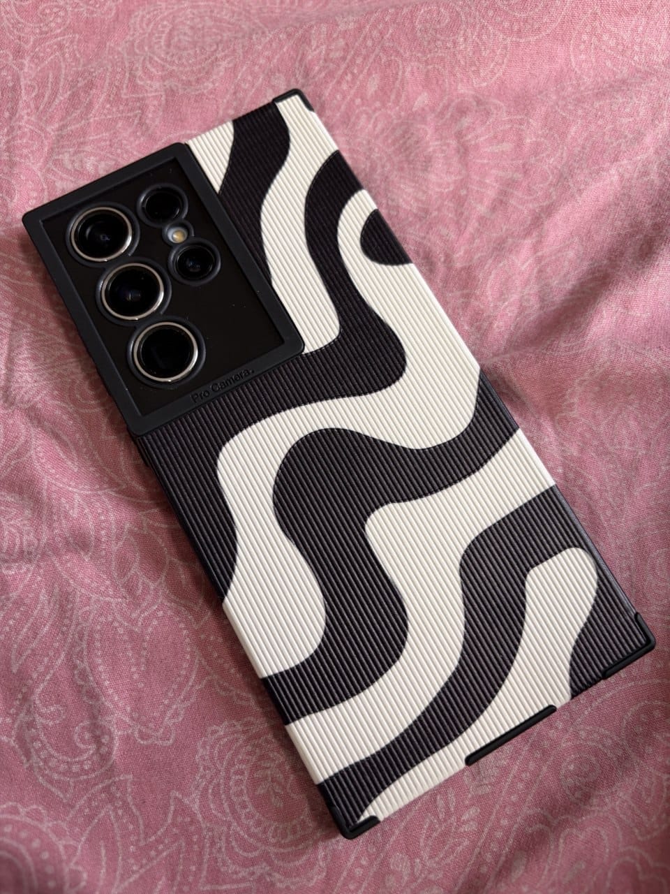 Customer photo review of Zebra Samsung Black White Stripe Textured Soft Cases