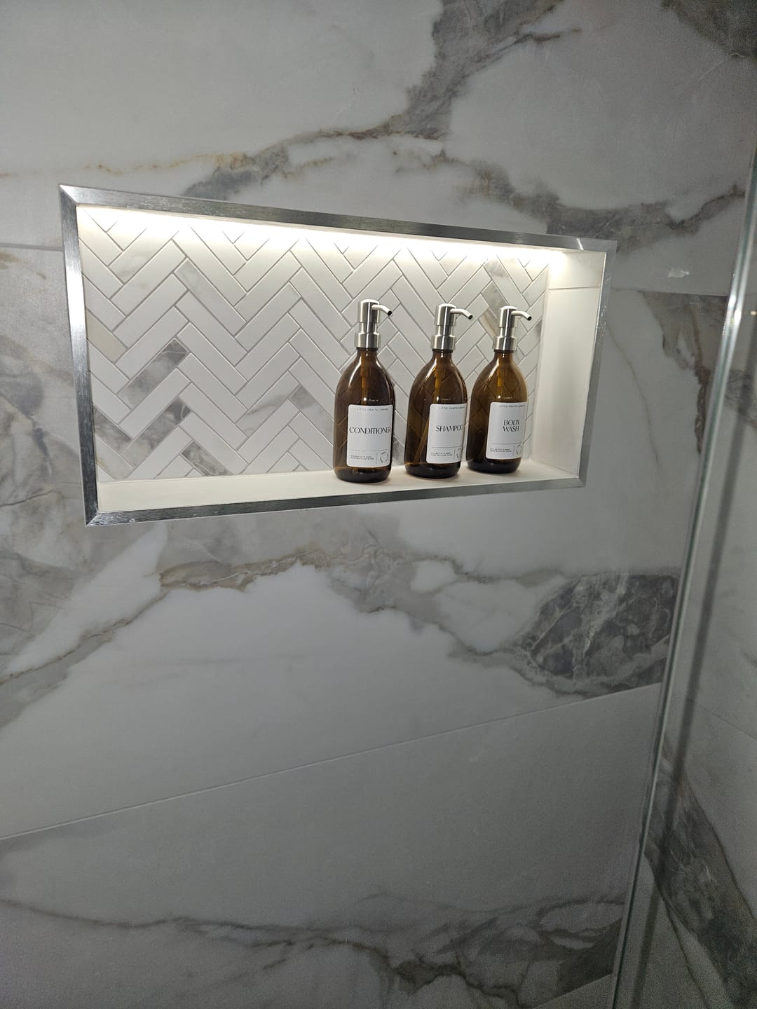 Customer photo review of Set of 3 Bathroom Reusable Amber Glass Bottles 500 ML with Metal Pump