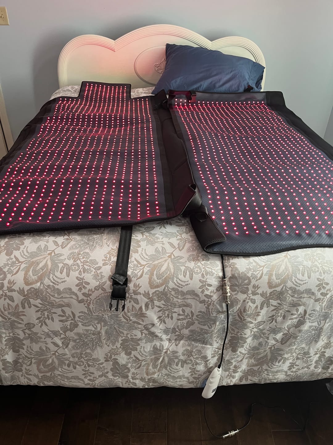 Customer photo review of LUMYHEALTH™ Red Light Therapy Bag For Full Body