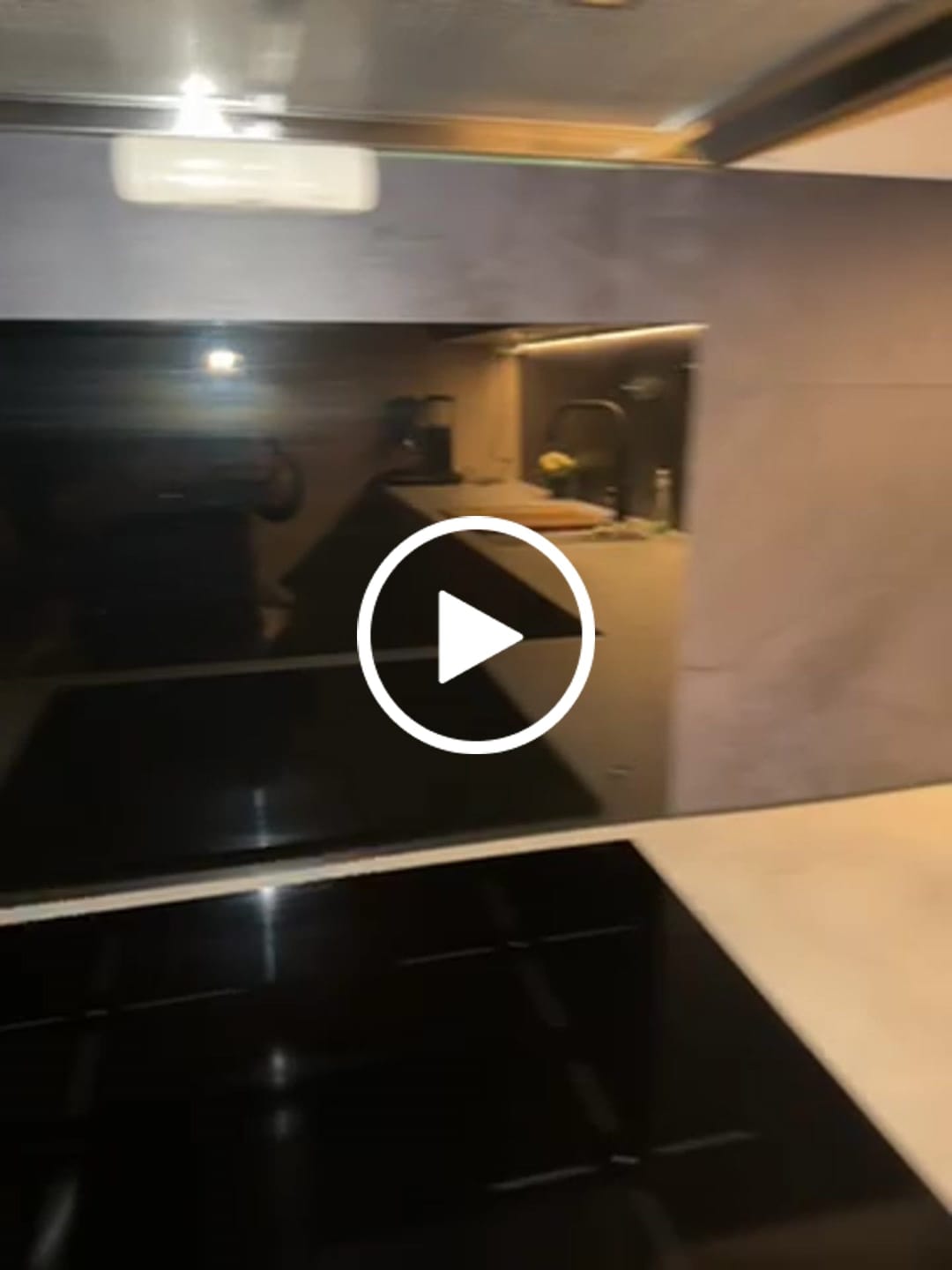 Customer video review of Skifer antrasitt selvklebende fliser