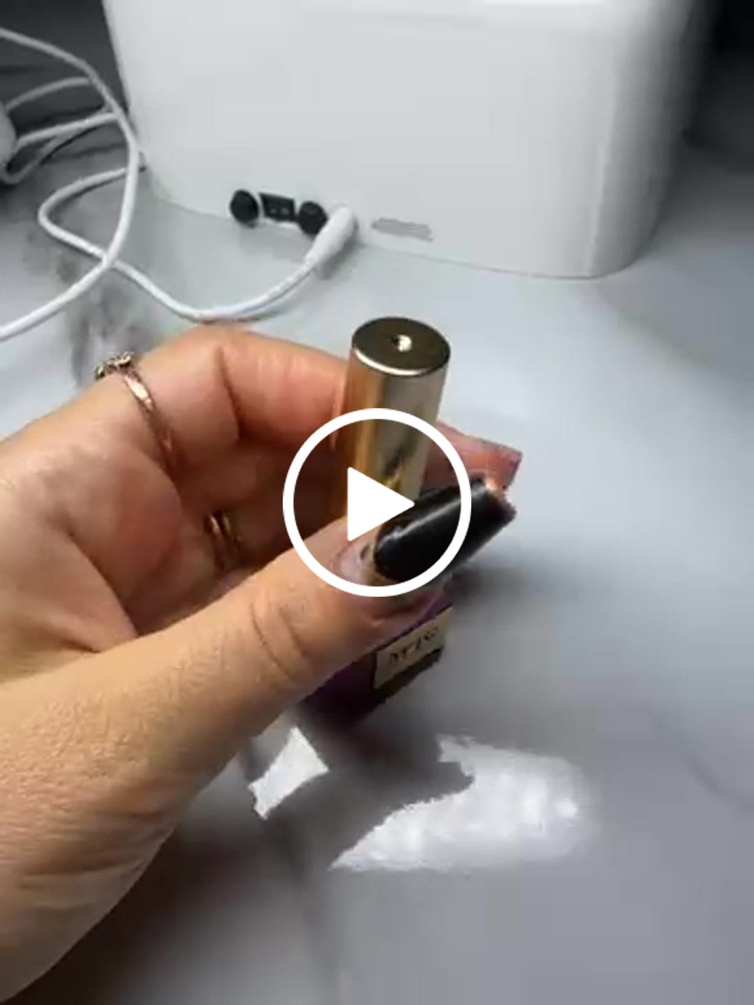 Customer video review of Foil Gel