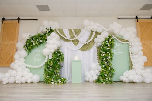 Customer photo review of Green White Roses Fabric Artificial Flower Wall Arch Wedding Party Decoration
