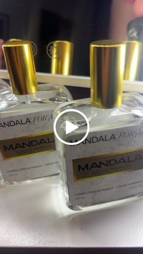 Customer video review of Twilight Crystals - Inspirado en BACCARAT ROUGE 540 de MFK 100ml-