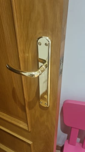 Customer photo review of Manilla modelo '6501' de zamak acabado dorado brillo con placa ovalada para puertas