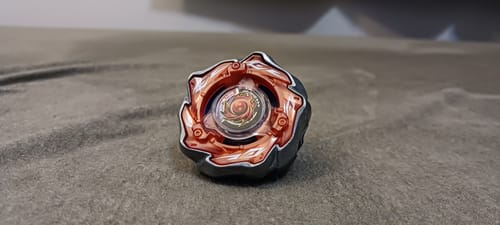 Customer photo review of Takara Tomy Beyblade X CX-09 SolEclipse D5-70TK