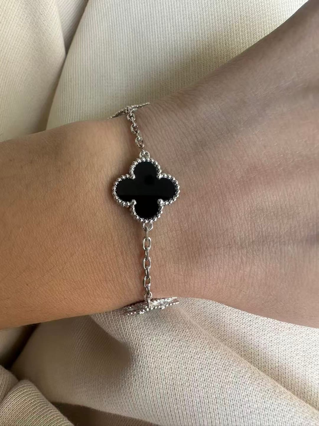 Customer photo review of 925 Silver, Lucky Clover Leaf Bracelet, 18K Gold Plated