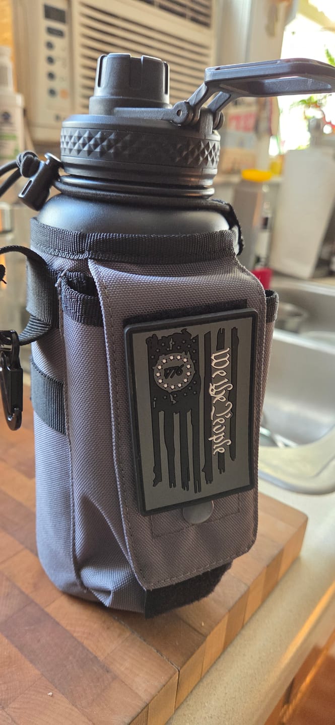 Customer photo review of 32oz Compact Battle Bottles