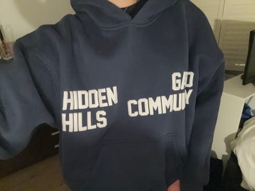 Customer photo review of GATED COMMUNITY HOODIE FUTURE DUSK