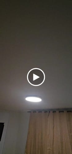 Customer video review of Foco LED Decorativo Madera/Negro con CONTROL REMOTO 40CM