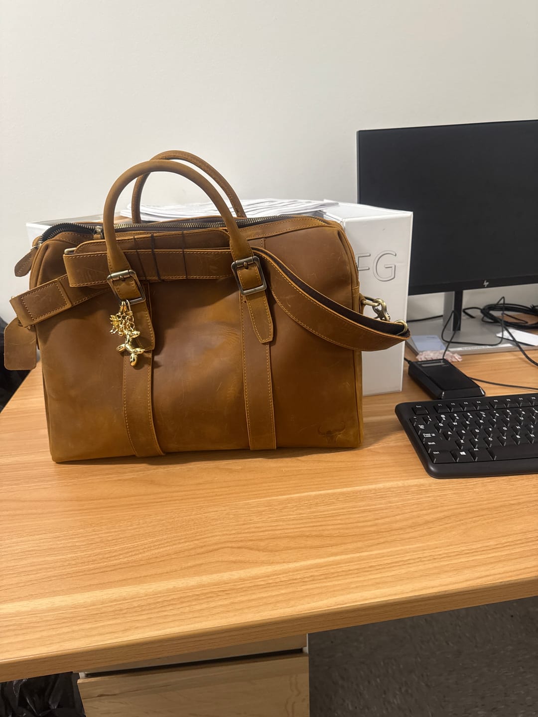 Customer photo review of Vintage Leather Laptop Bag