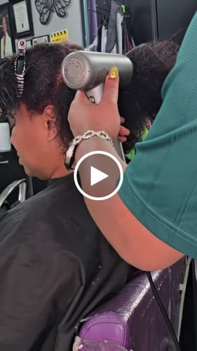 Customer video review of Silkening Mist