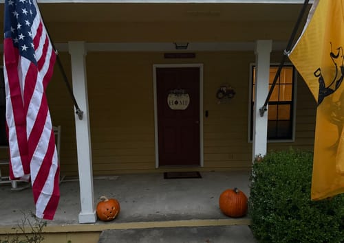 Customer photo review of NEW For 2025/2026! Prestige House Flag Pole - A Complete Wall-mounted Kit - American Flag Included