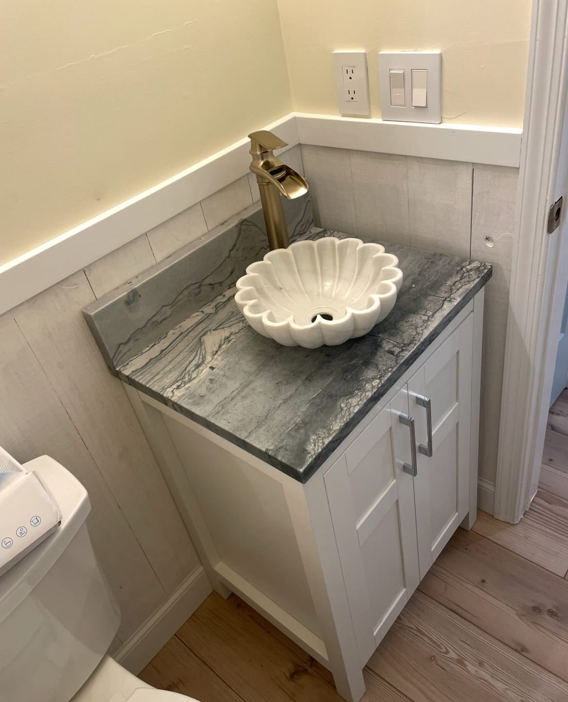 Customer photo review of The Scallop Marble Wash Basin