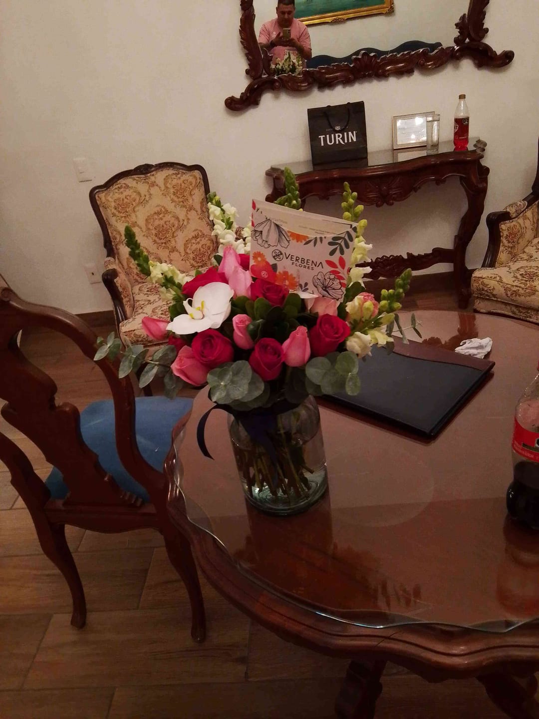 Customer photo review of Latido - Arreglo de Rosas Rojas y Rosas con Orquídea