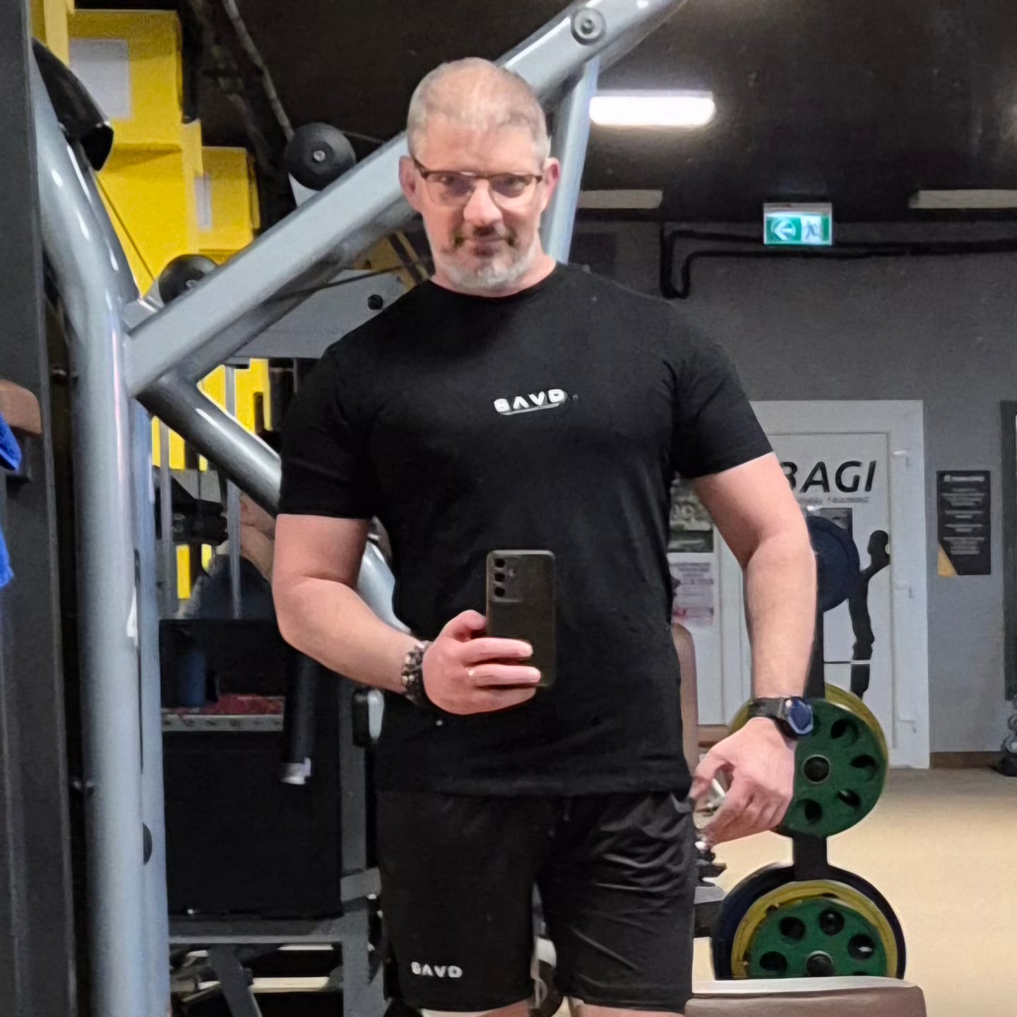 Customer photo review of SAVD Performance T-Shirt - Black