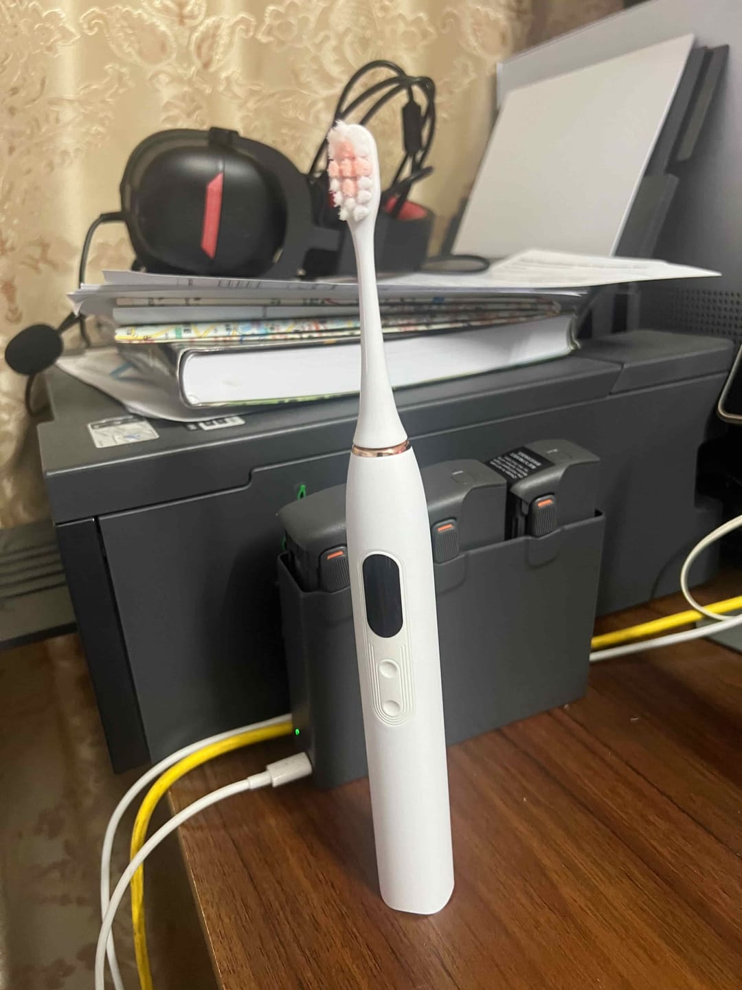 Customer photo review of Oryzom ProSonic V1 – Professionelle Zahnreinigung mit Schalltechnologie für glattere Zähne und optimale Mundhygiene
