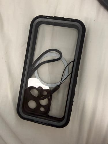 Customer photo review of iPhone 17 Pro Max Waterproof Case Dirtproof Snowproof Dropproof Cover