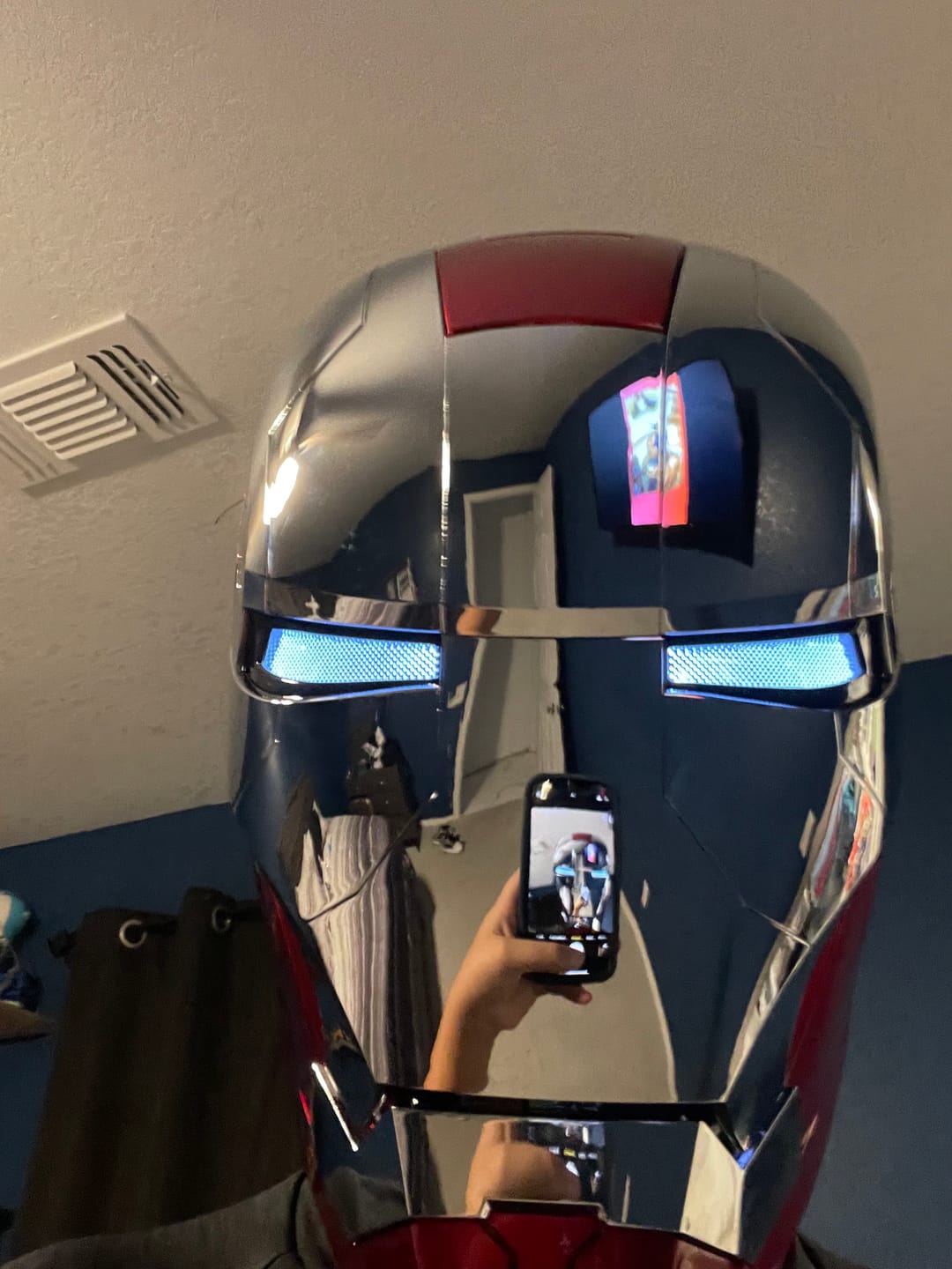 Customer photo review of Delivered in 7-14 days | Autoking Mk5 ironman helmet |  Voice Control | 4/8 Multi-piece Opening