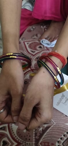 Customer photo review of A Colorful Set for Every Occasion!" - 916 22k Hallmark (Multicolour)