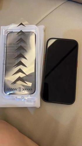 Customer photo review of 3 in 1 Screen Protector - Samsung-S