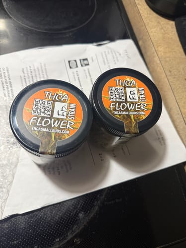 Customer photo review of Frosted Donuts Exotic THCA Flower