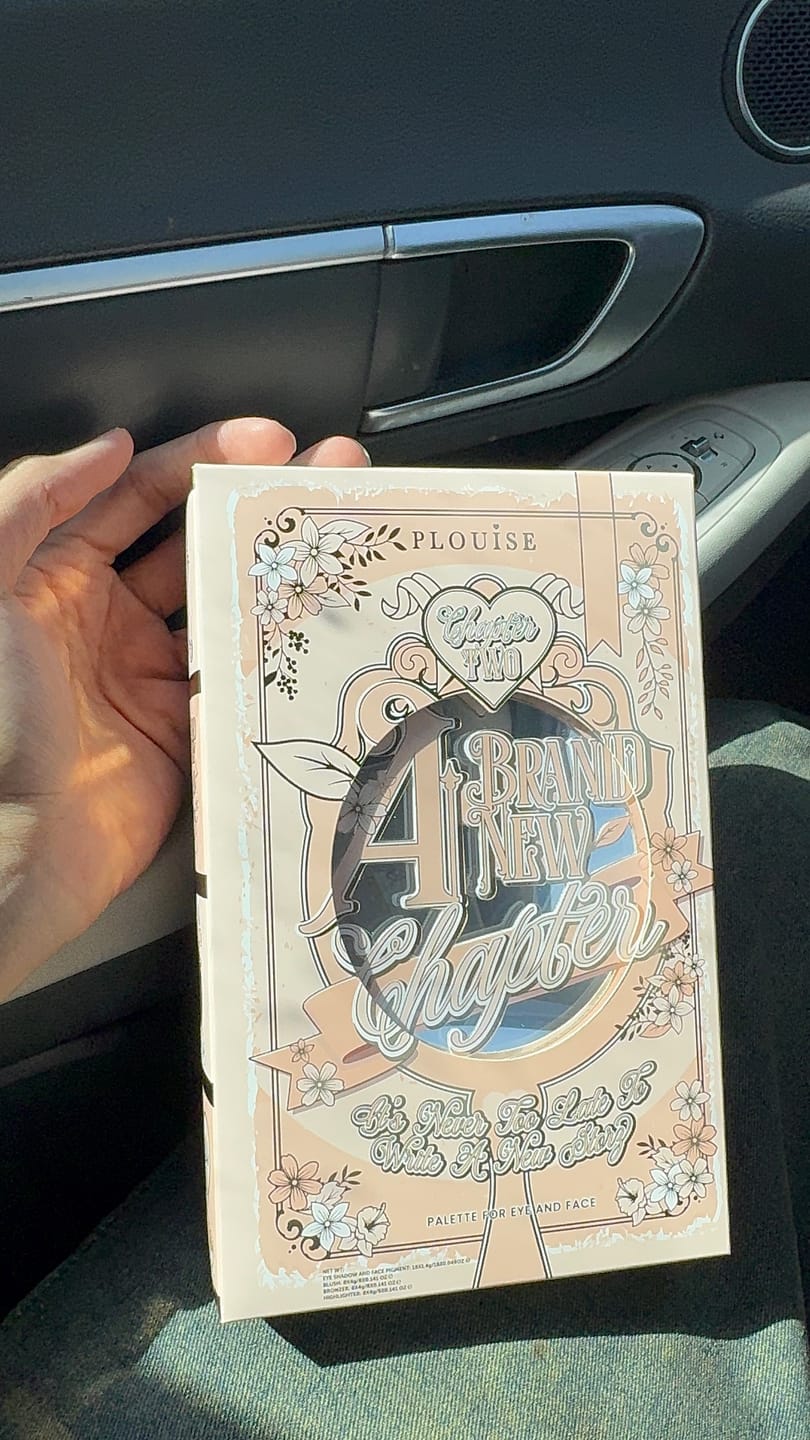 Customer photo review of P. Louise A Brand New Chapter Palette - Chapter Two