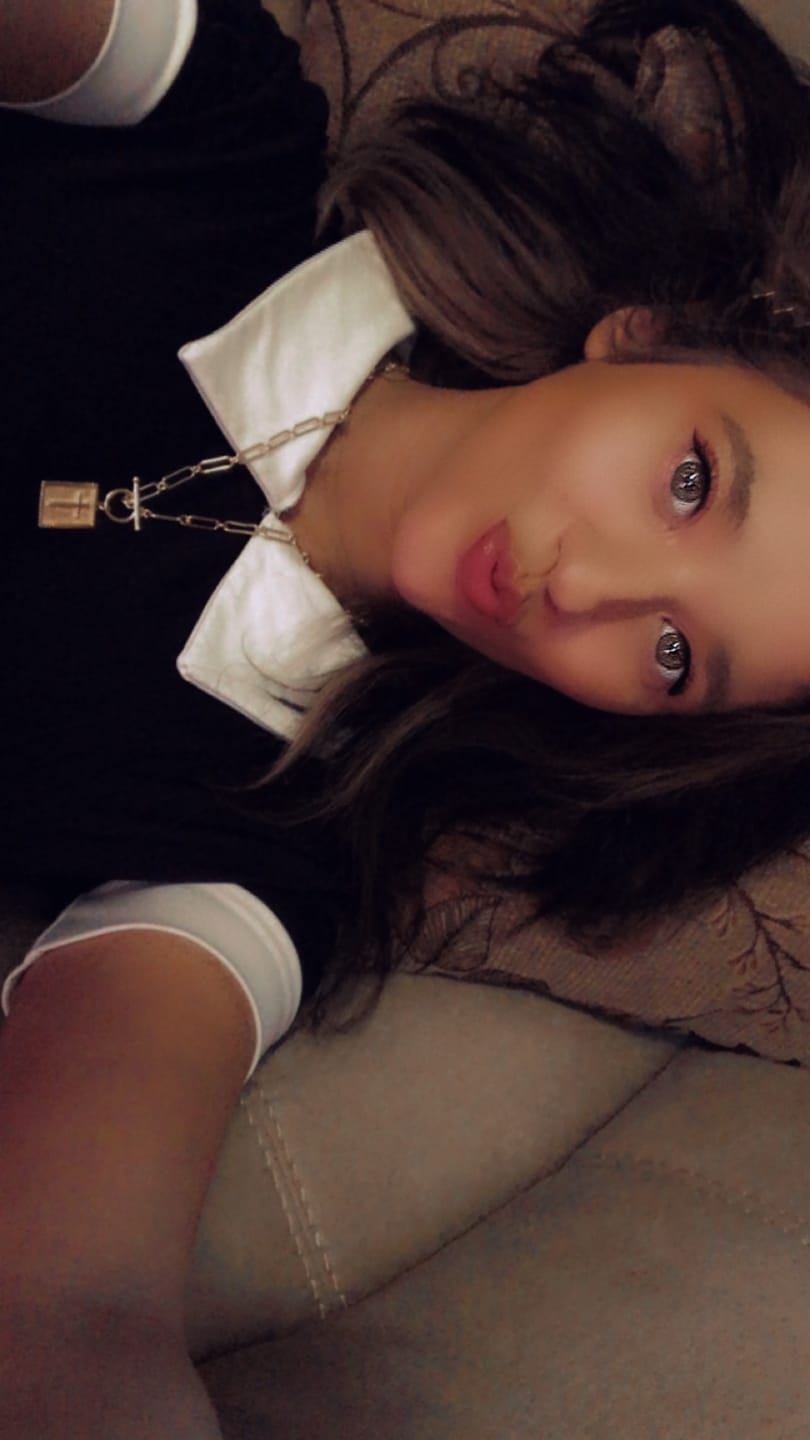 Customer photo review of The Eternal Pendant Necklace
