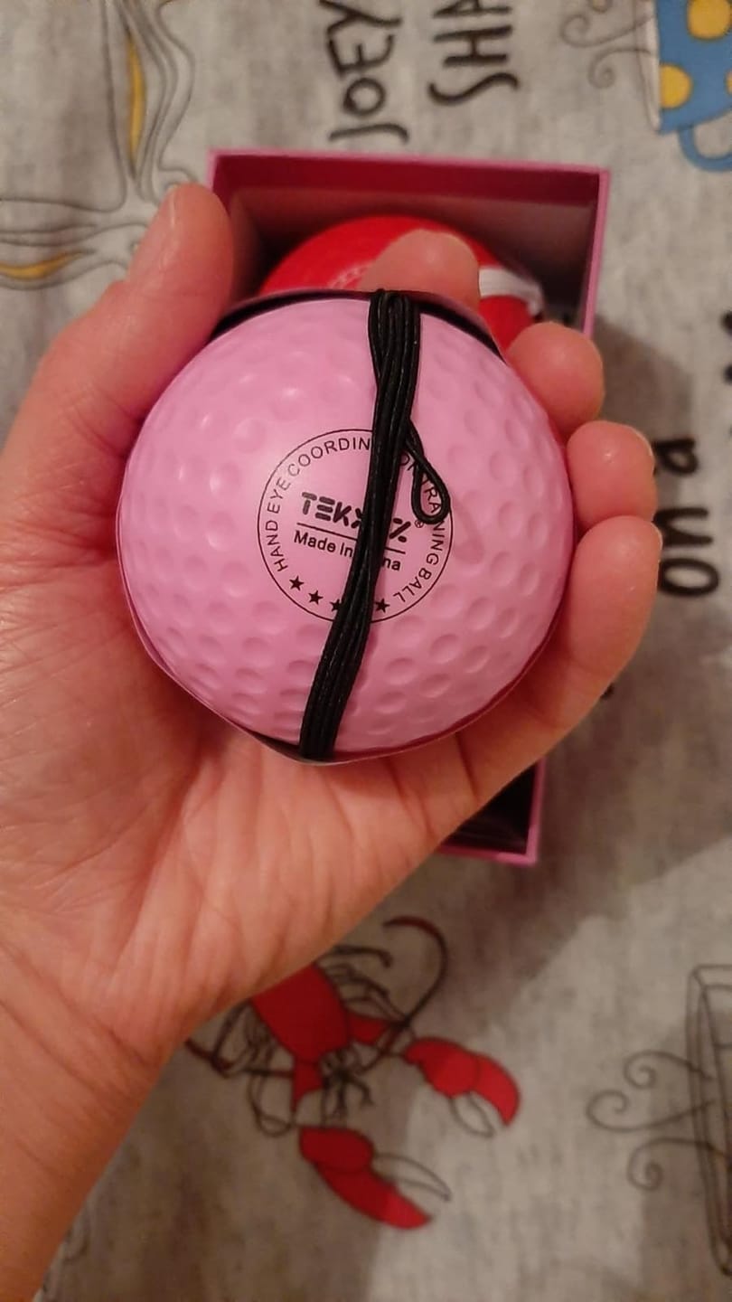 Customer photo review of TEKXYZ Boxing Reflex Ball - 2 Difficulty Levels