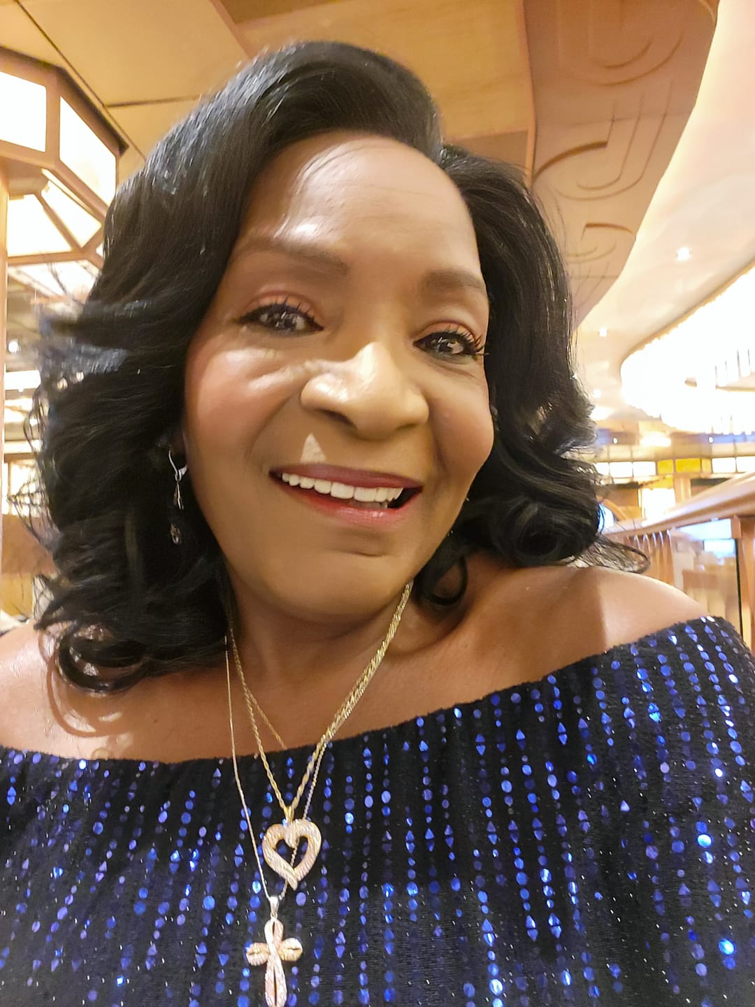 Customer photo review of Mane Brown Sugar Skin Bond Lace Pre Handtied Human Hair Blend 13x6 Lace Front Wig - BSSB205 GLUELESS 01