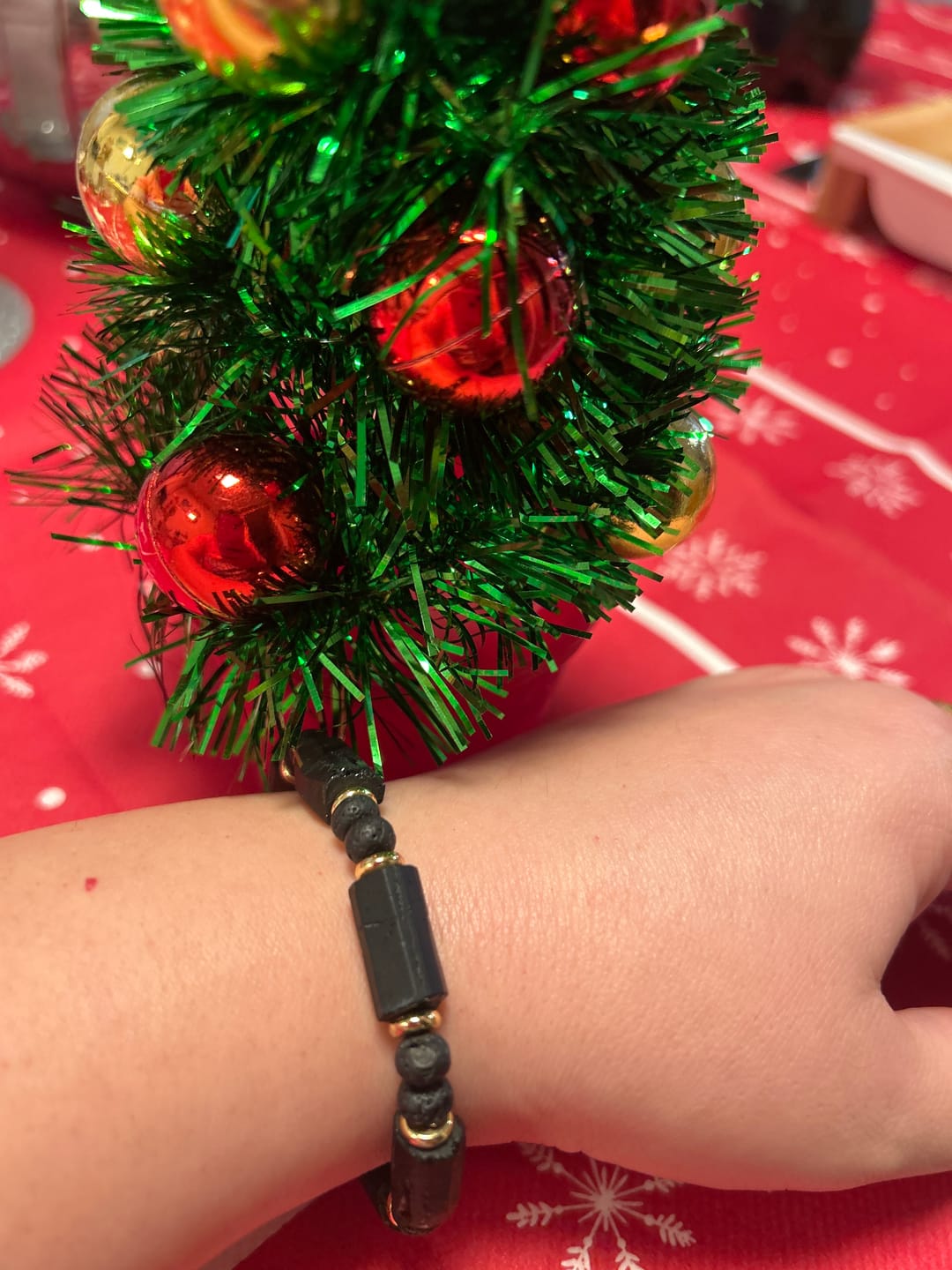 Customer photo review of Turmalin Naturstein Set - Halskette & Armband