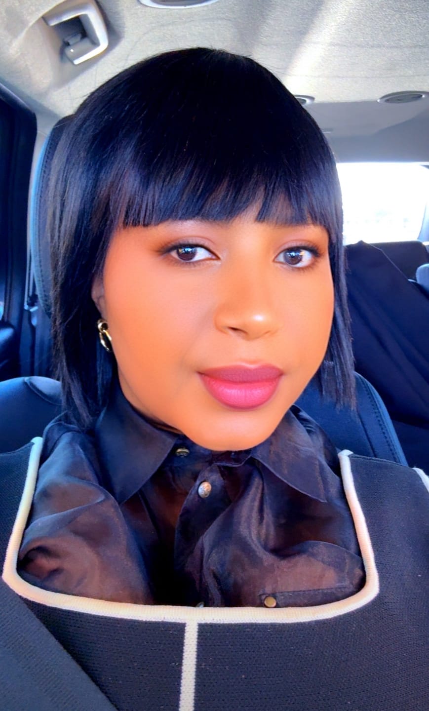Customer photo review of NALEDI - Brazilian Fringe Bob