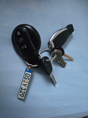 Customer photo review of Kennzeichen Schlüsselanhänger Mini Nummernschild Metall