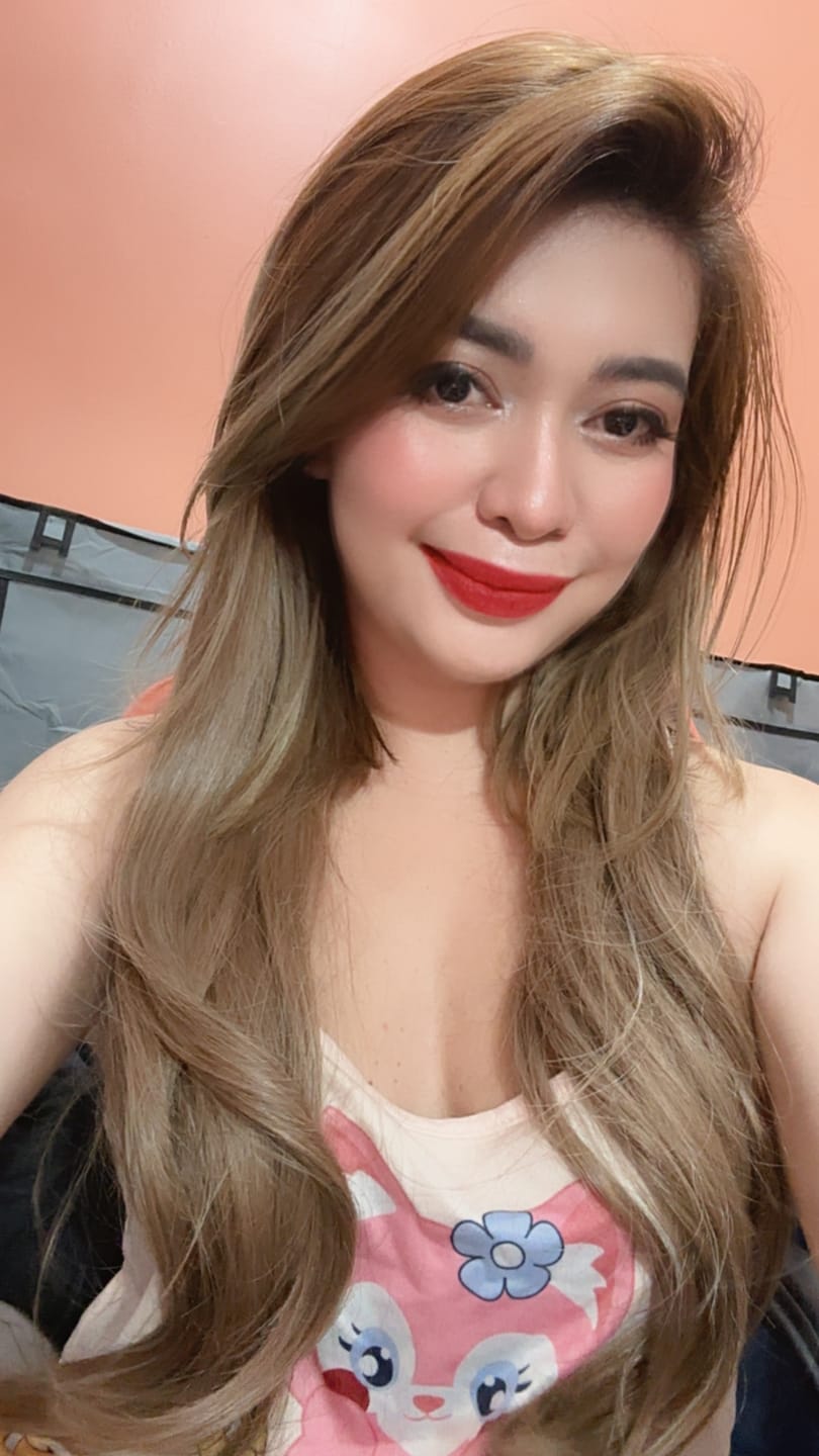 Customer photo review of 22" Natural Wavy