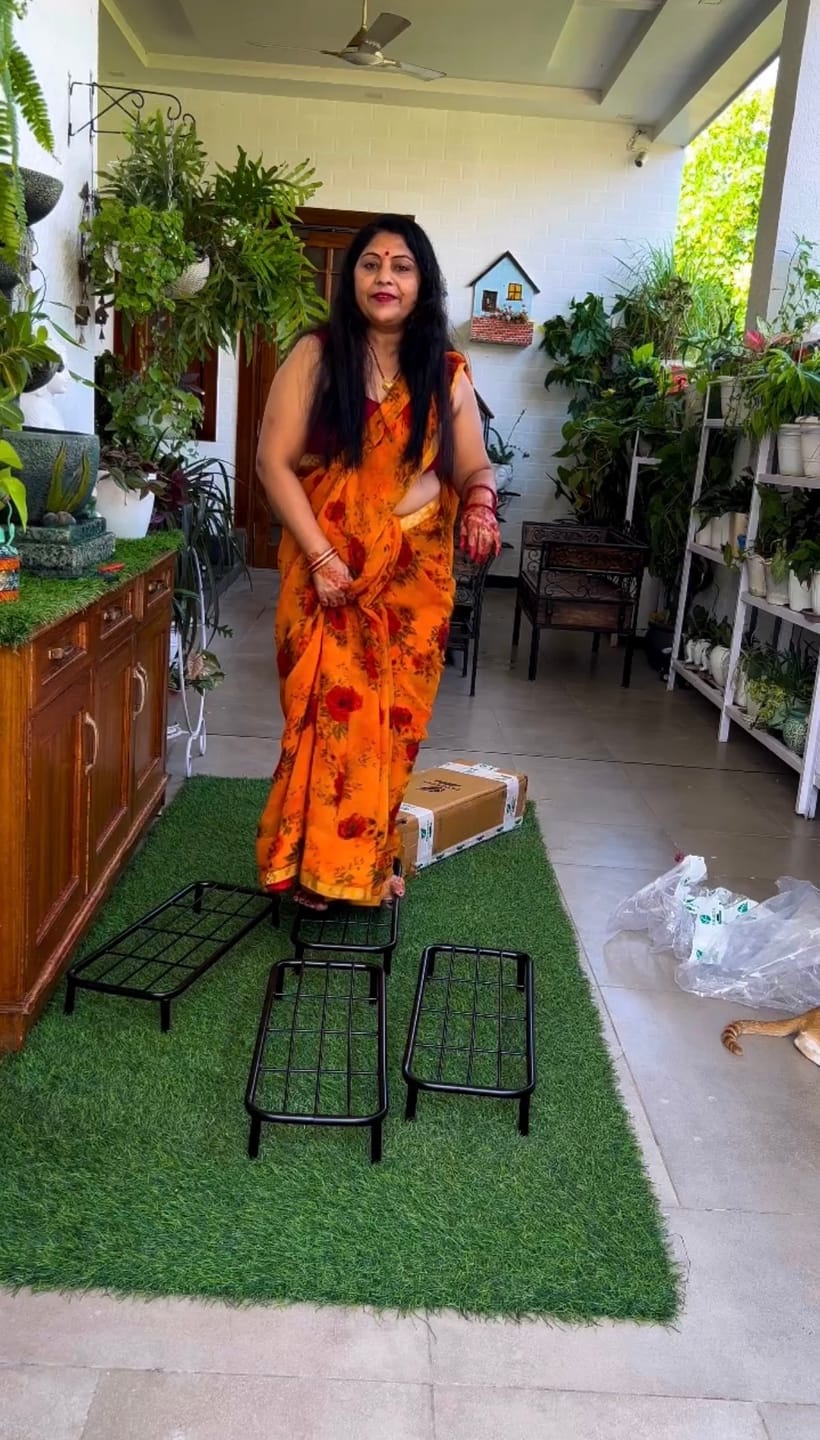 Customer photo review of TryGreen Rudo Metal Pot Stands for Planters