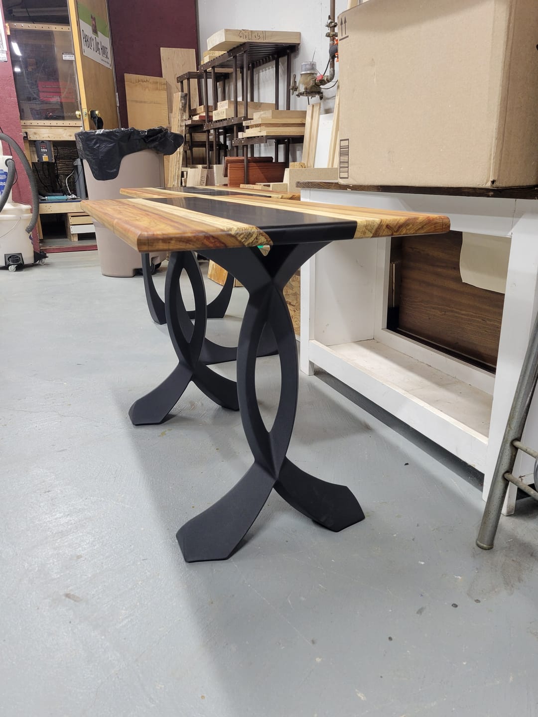 Customer photo review of End Table Legs 219 Curva 20" H Mid-Century Modern Style