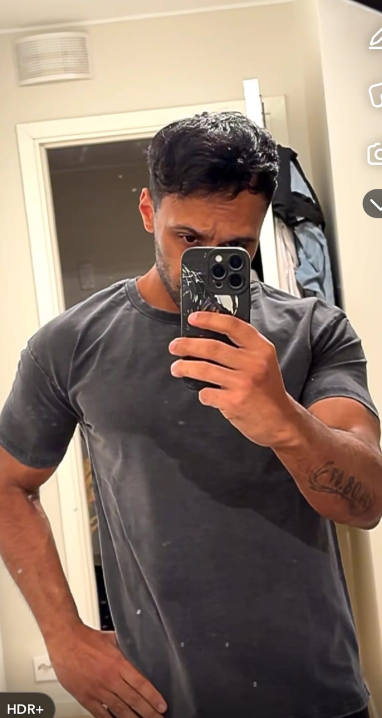 Customer photo review of 4148 - Elevated Essentials - Fitted Tee