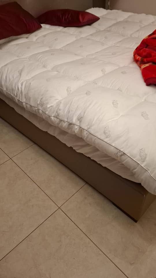 Customer photo review of Ultimate Comfort Luxury Beroea Mattress Topper 12 cm