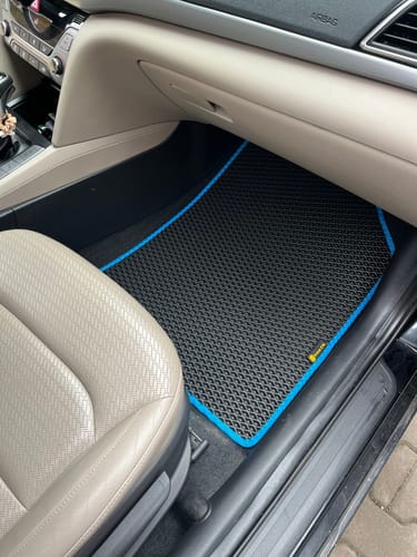 Customer photo review of Dywaniki samochodowe na zamówienie - Przód i tył