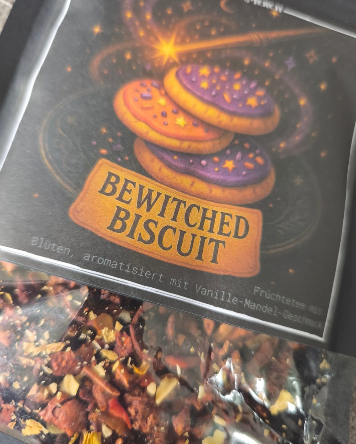 Customer photo review of Bewitched Biscuit – Früchtetee mit Vanille-Mandel-Geschmack | Limitierter Herbst Tee