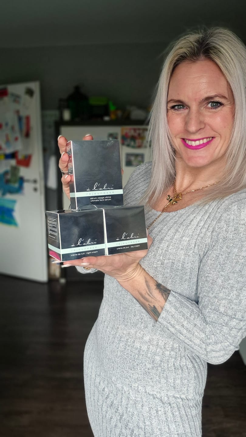 Customer photo review of Réjeunesse Serum