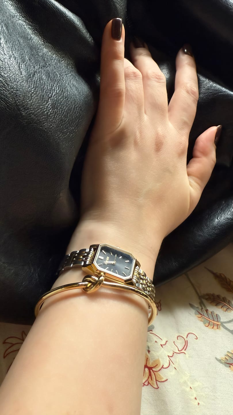 Customer photo review of Isabell Petite Black Gold Silver