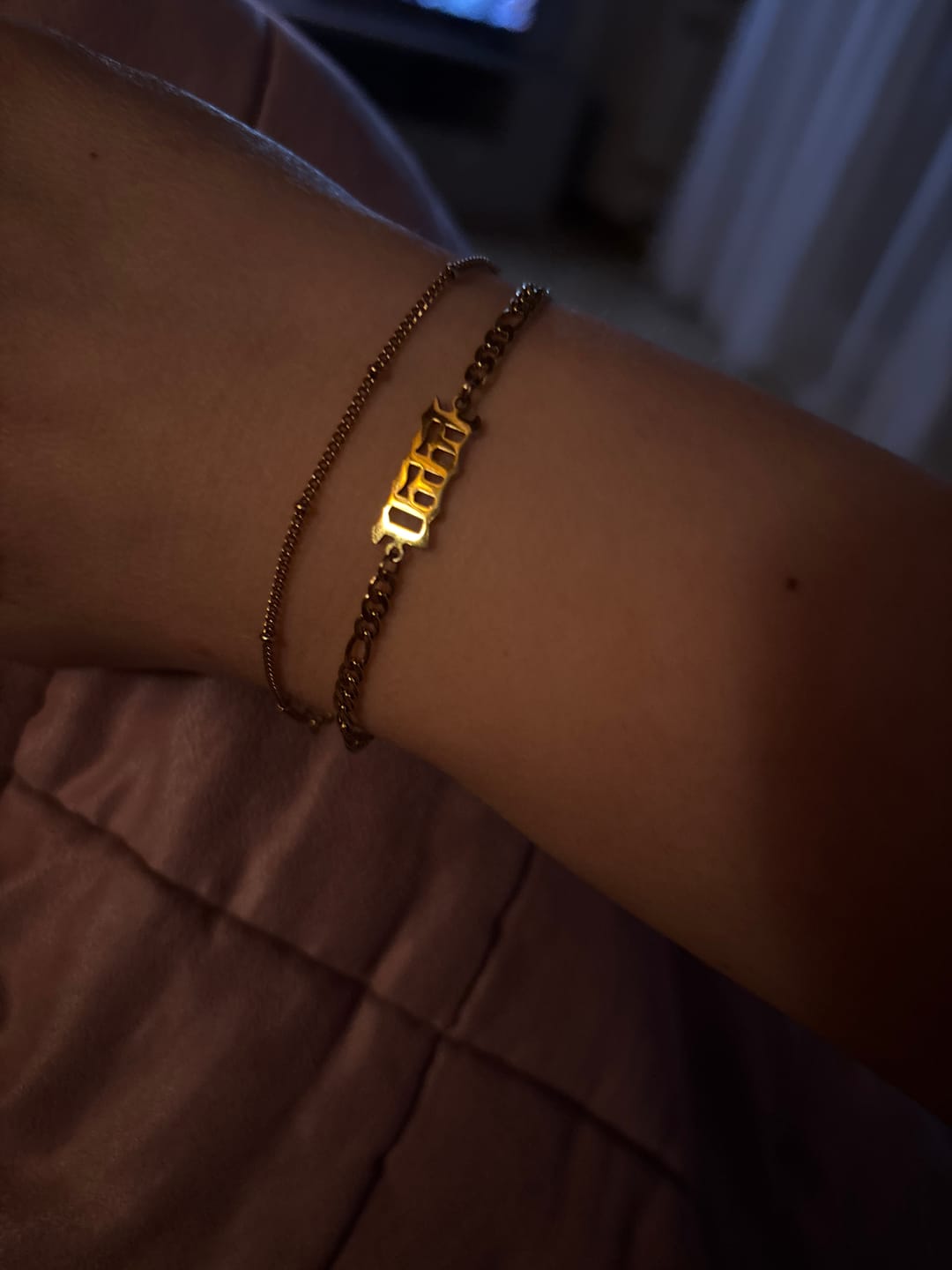 Customer photo review of Simple Dots Armband | 18K vergoldet