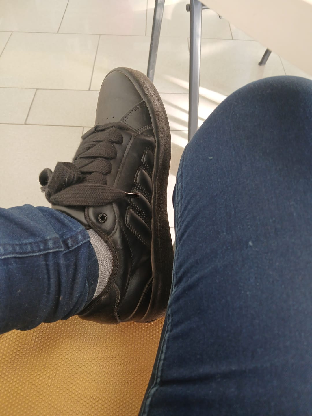 Customer photo review of Zapatillas Gangsta Citizen Unisex Mono Negro