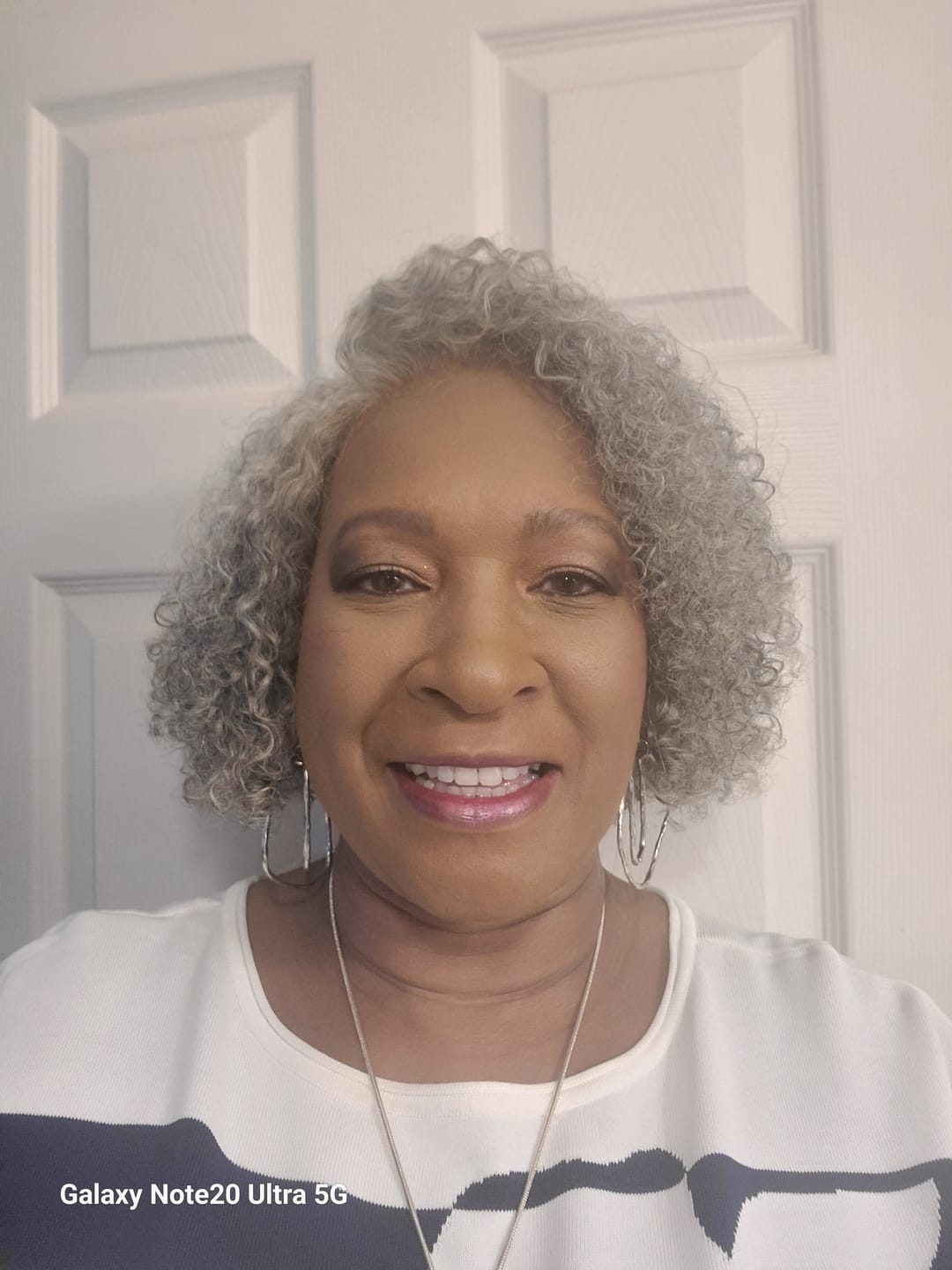 Customer photo review of Luvwin 5x5 Closure Salt & Pepper Burmese Curly Glueless Wig 100% Human Hair