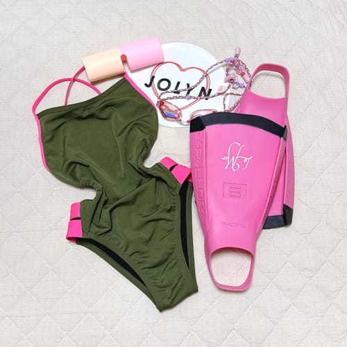 Naeun review of IBIZA ONE PIECE || Olive|Pink Sorbet image 1 out of 1