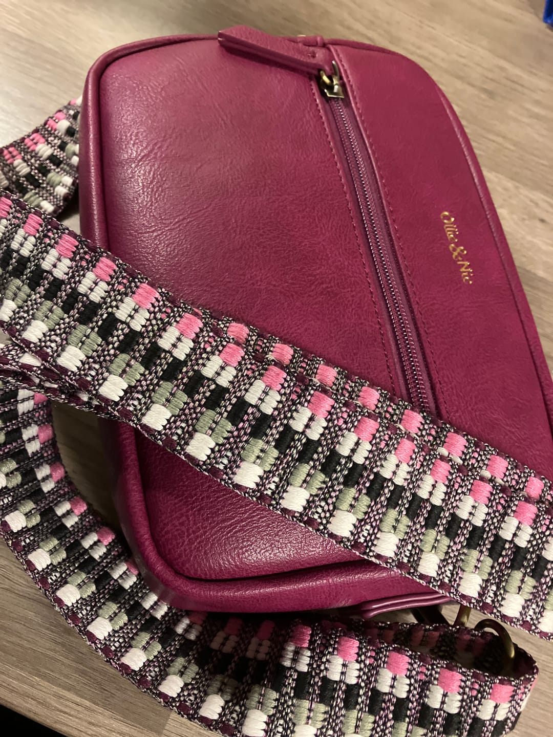 Customer photo review of Gigi Crossbody - Orchid