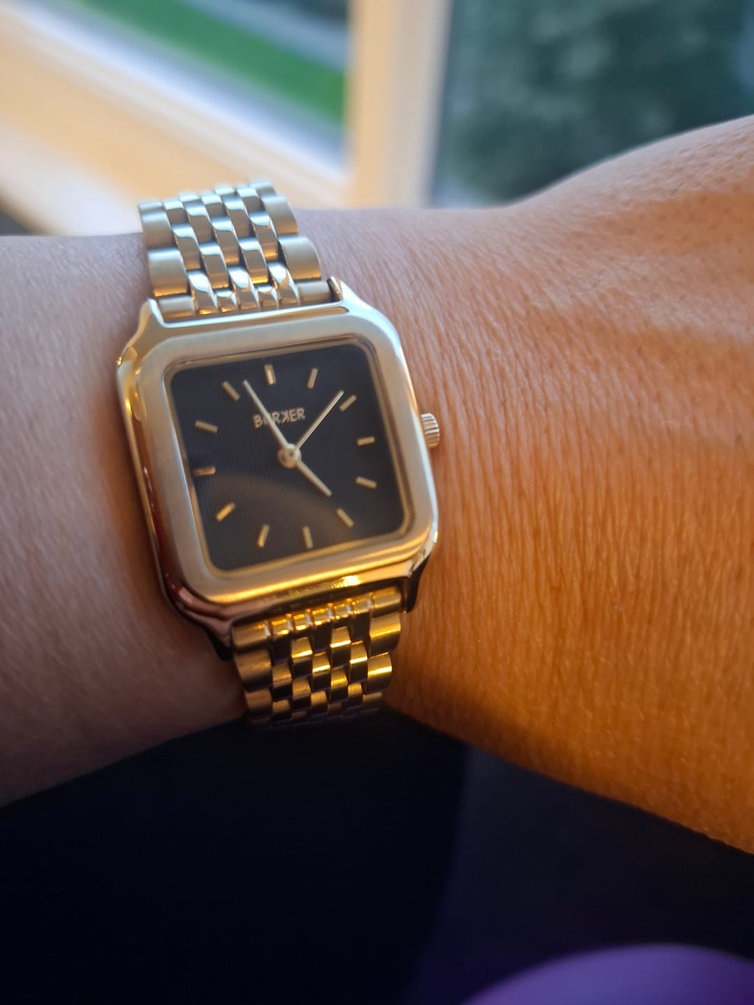 Customer photo review of Macy Gold Black